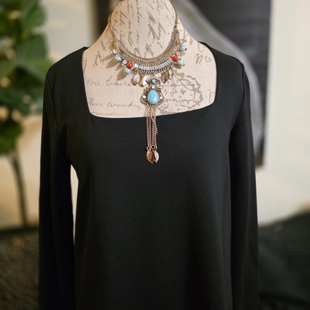 Gorgeous Tuckernuck Square Neck Classic Little Black Long Sleeve Mini Dress